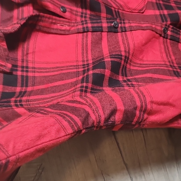 Abercrombie Soft A&F Red and Black Plaid Button Down Flannel Shirt - Picture 7 of 9